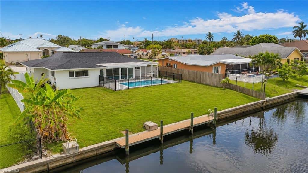 1428 Vendome Ct, Cape Coral, photo 4