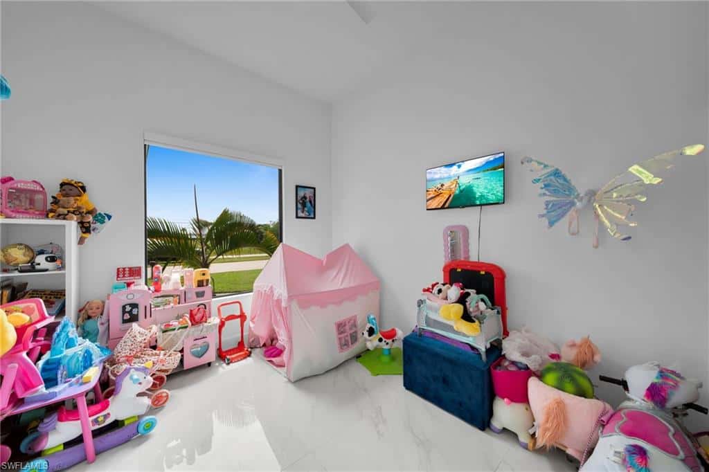 1112 Chiquita Blvd, Cape Coral, photo 17