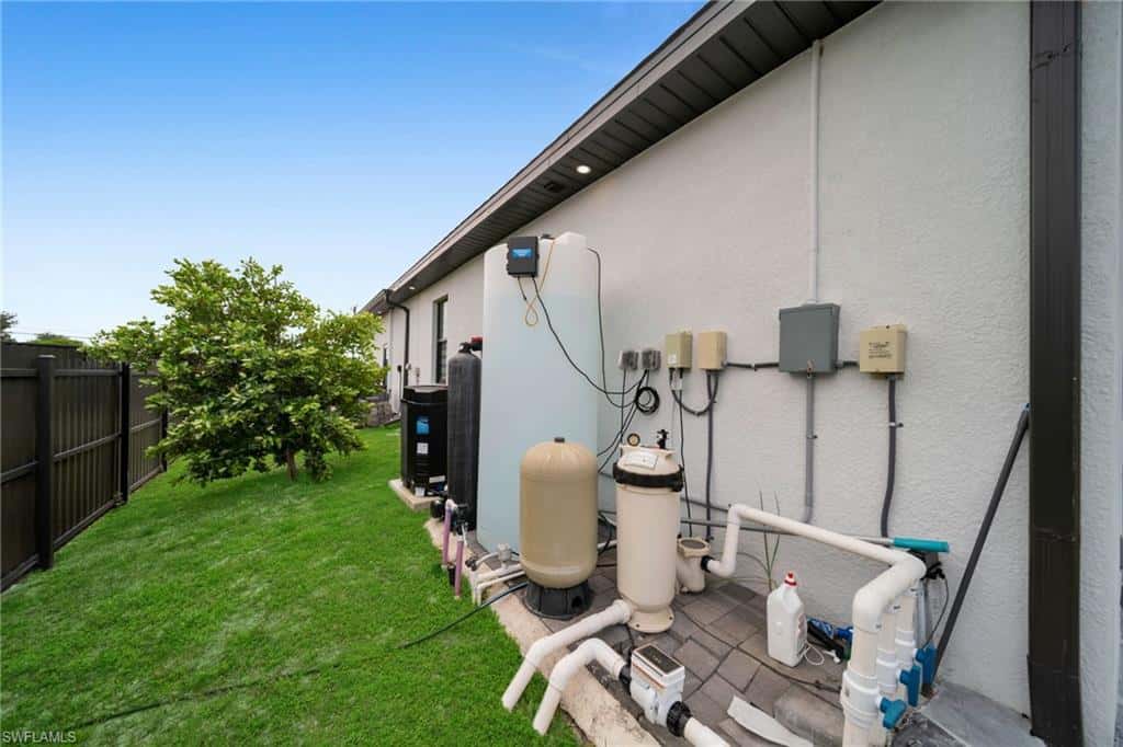 1112 Chiquita Blvd, Cape Coral, photo 41
