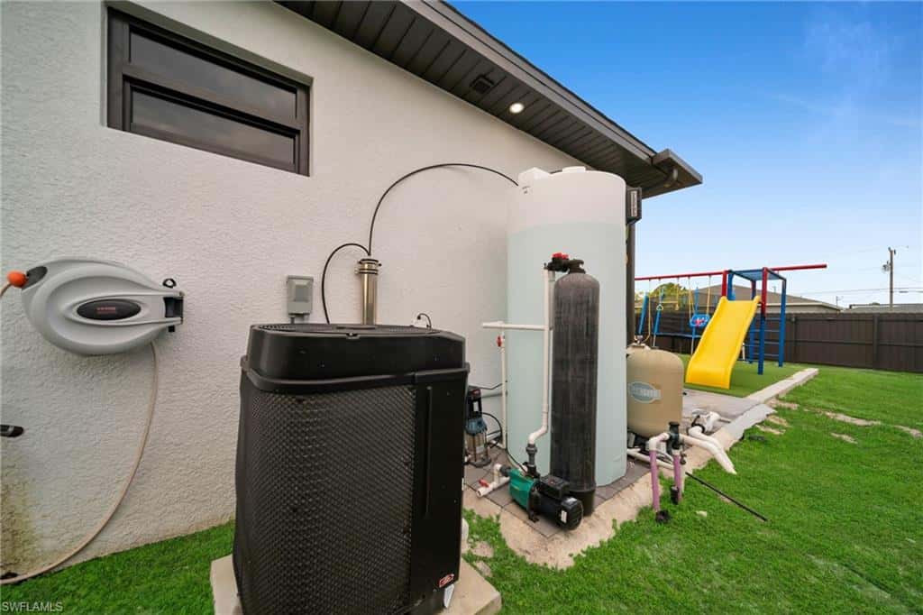 1112 Chiquita Blvd, Cape Coral, photo 40