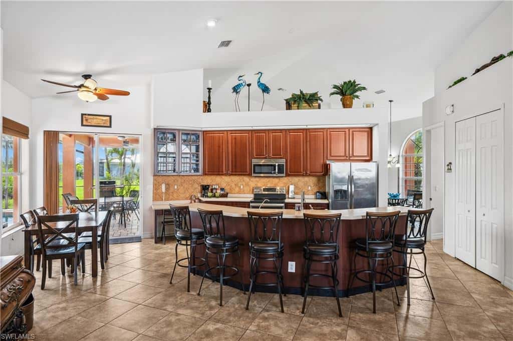 3319 5th Ter, Cape Coral, photo 4