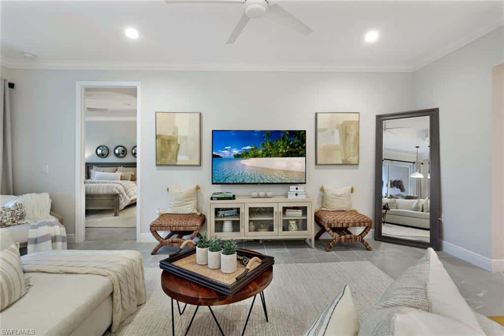 2542 Seychelles Dr #702, Naples, photo 5