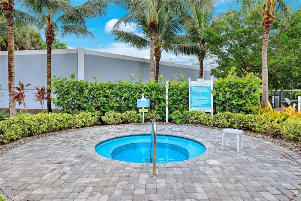 2542 Seychelles Dr #702, Naples, photo 33