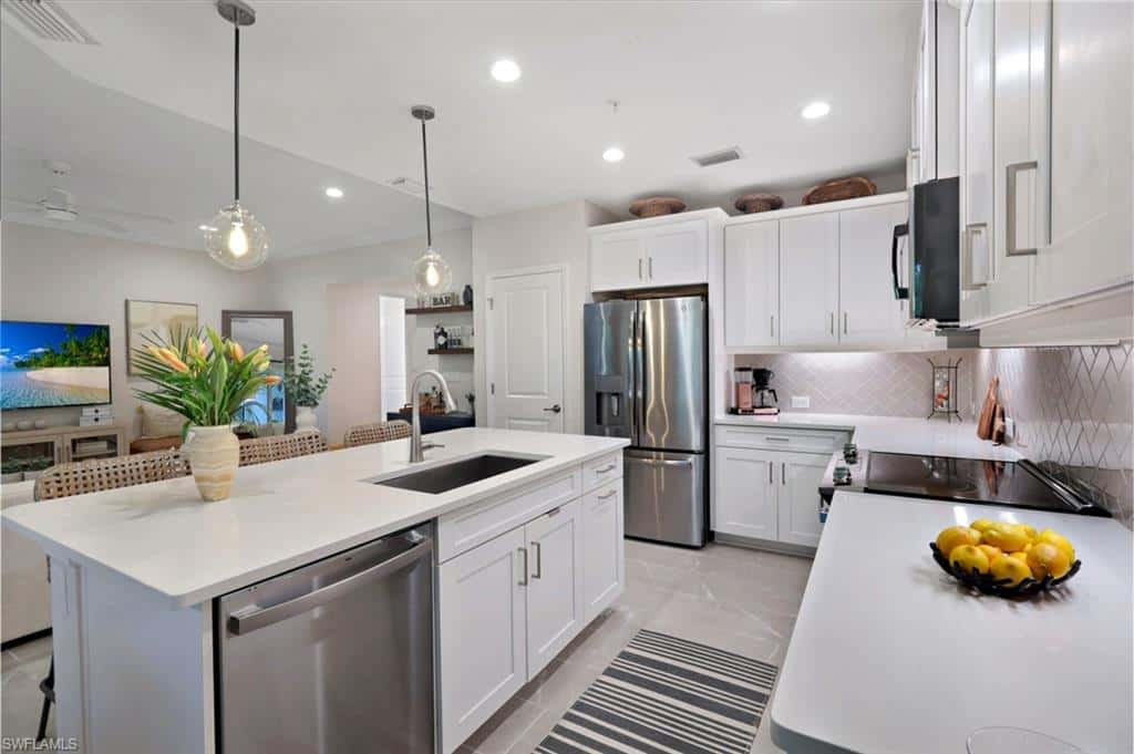 2542 Seychelles Dr #702, Naples, photo 8
