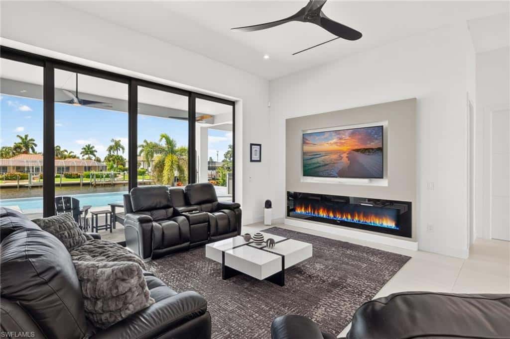 5362 Mayfair Ct, Cape Coral, photo 8