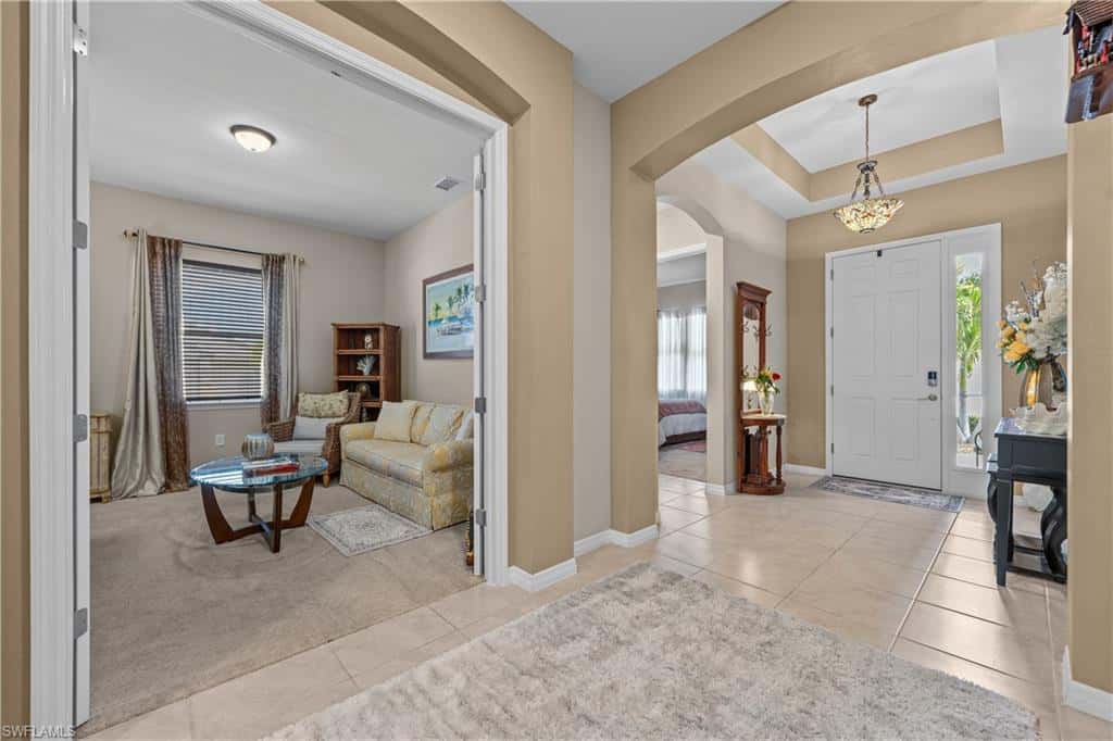 3286 Baravaldo Cir, Cape Coral, photo 6