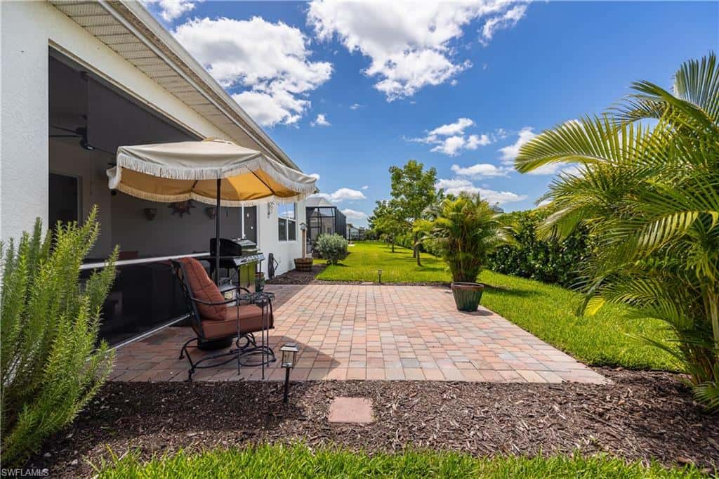 3286 Baravaldo Cir, Cape Coral, photo 36