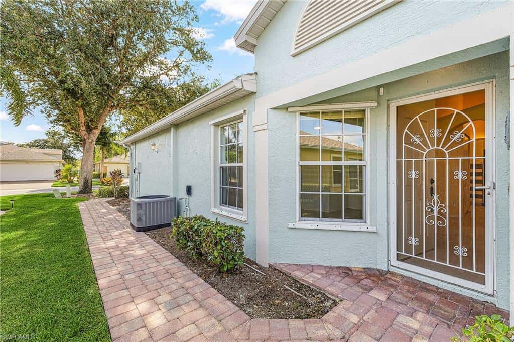 14994 Sterling Oaks Dr, Naples, photo 4