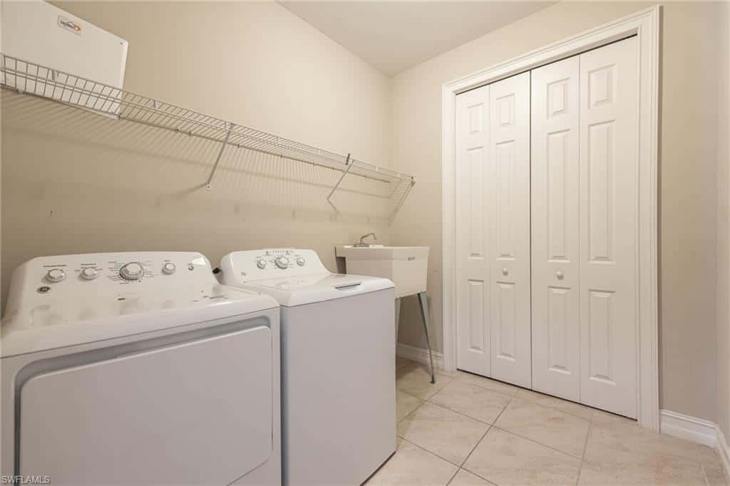 3987 Ashentree Ct, Fort Myers, photo 37
