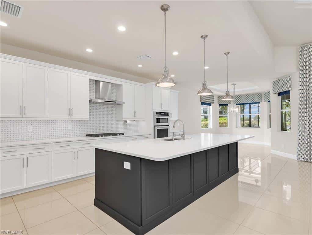 8893 Redonda Dr, Naples, photo 11