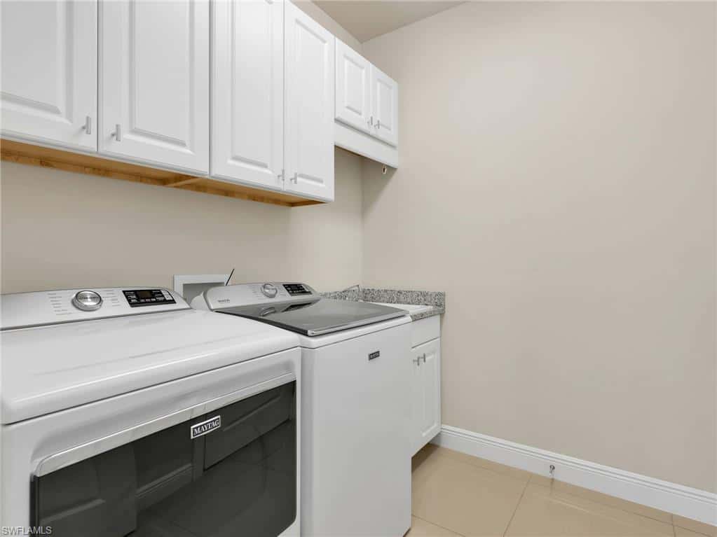 8893 Redonda Dr, Naples, photo 29