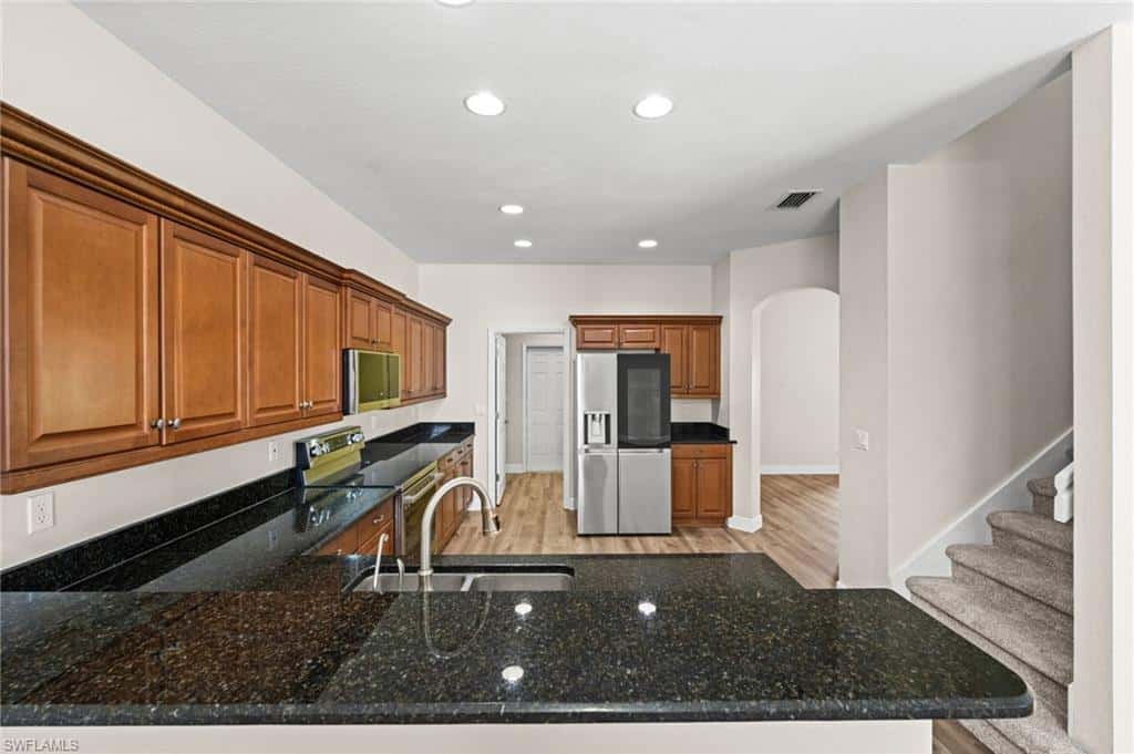 3520 3rd Ter, Cape Coral, photo 33
