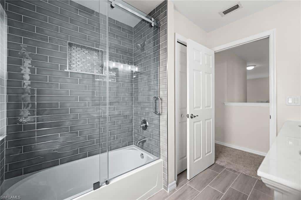 3520 3rd Ter, Cape Coral, photo 44