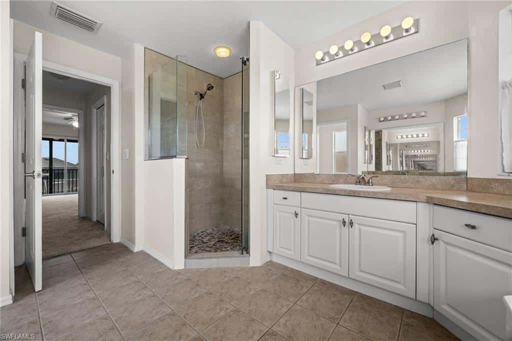 3520 3rd Ter, Cape Coral, photo 39