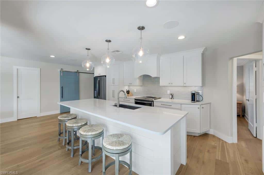 641 Hernando Dr, Marco Island, photo 4