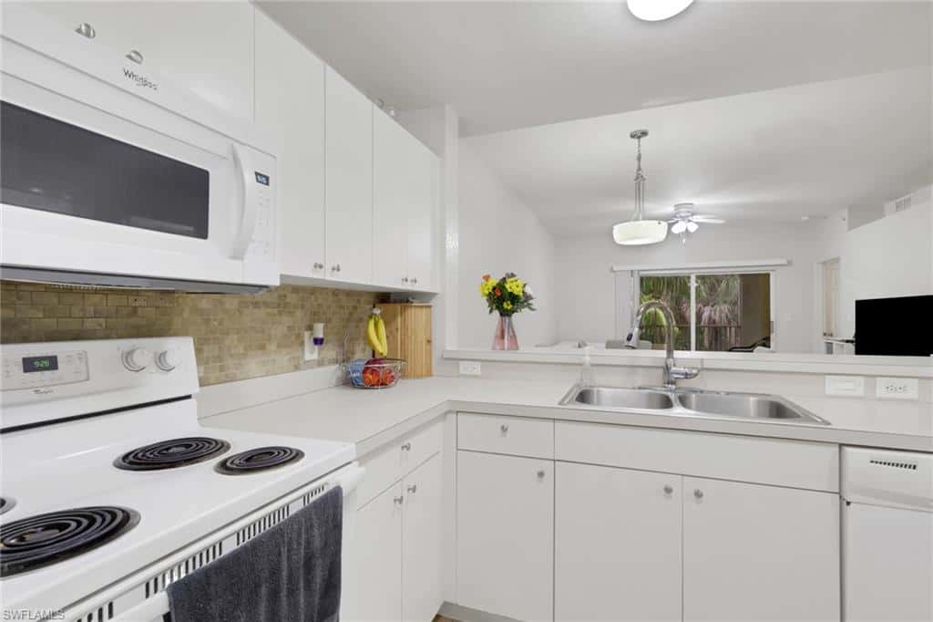 4520 Botanical Place Cir #204, Naples, photo 7