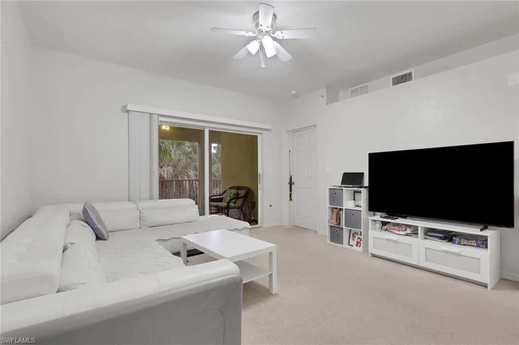 4520 Botanical Place Cir #204, Naples, photo 9