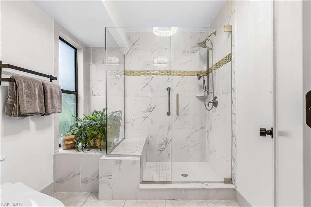 2472 Pine Woods Cir #17, Naples, photo 13