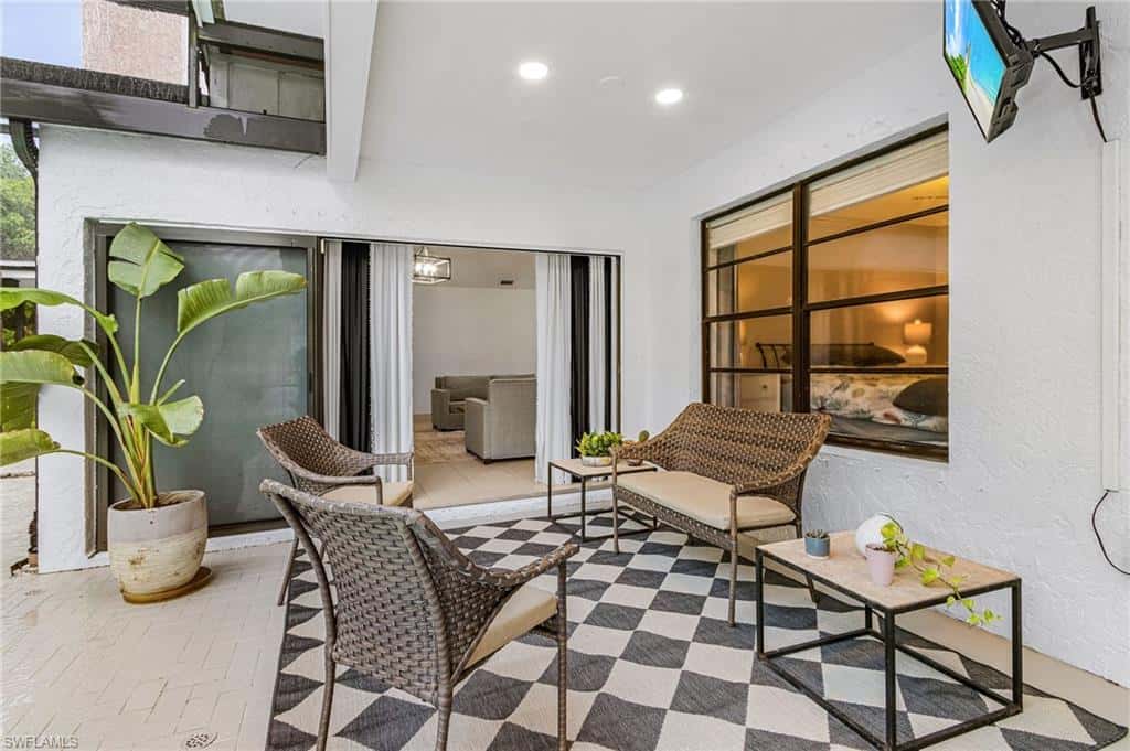 2472 Pine Woods Cir #17, Naples, photo 28