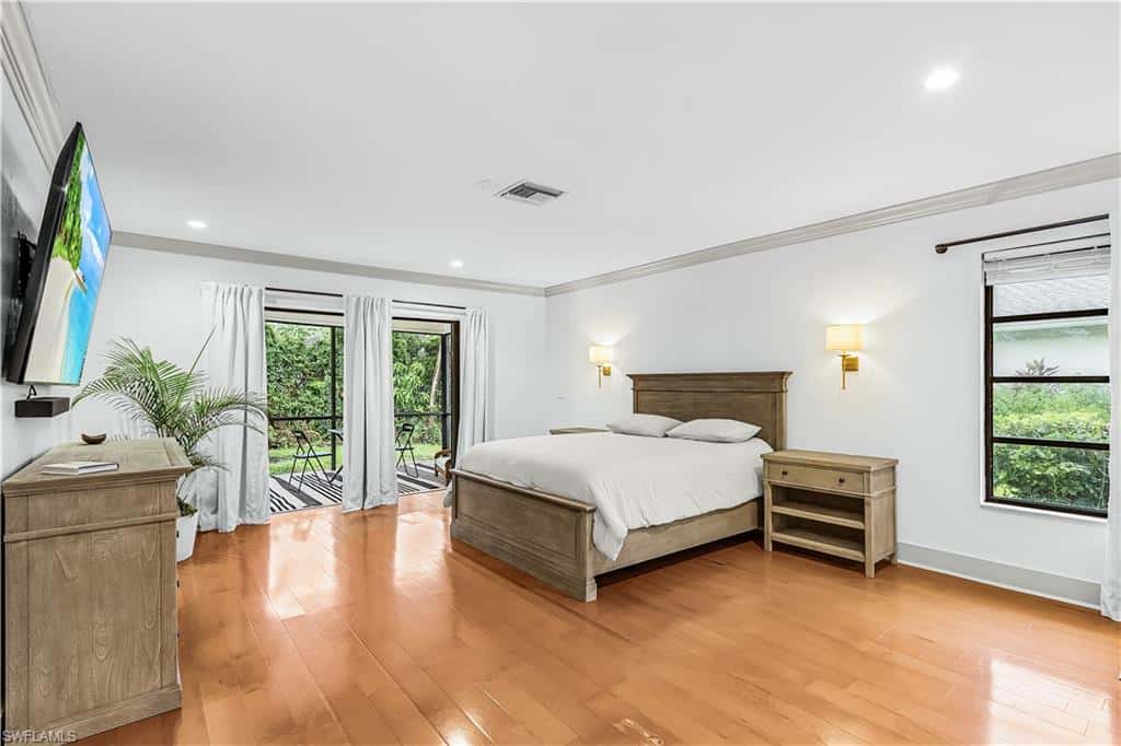 2472 Pine Woods Cir #17, Naples, photo 5