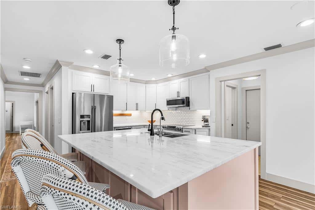 2472 Pine Woods Cir #17, Naples, photo 19