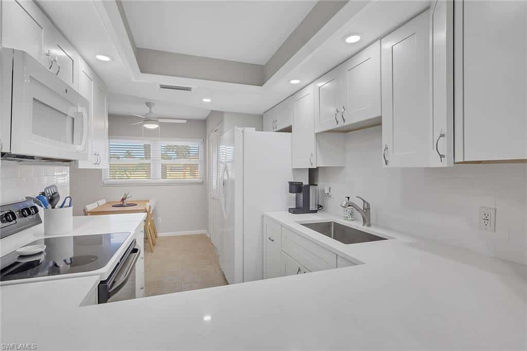 360 Charlemagne Blvd #d205, Naples, photo 4
