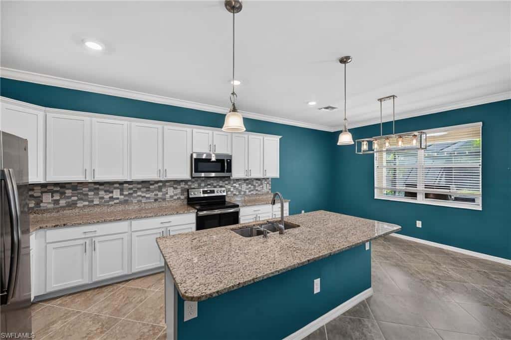 4295 Bluegrass Dr, Fort Myers, photo 7
