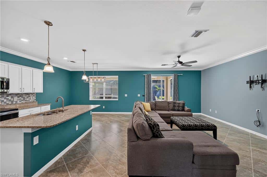 4295 Bluegrass Dr, Fort Myers, photo 9