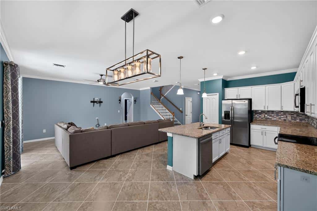 4295 Bluegrass Dr, Fort Myers, photo 8