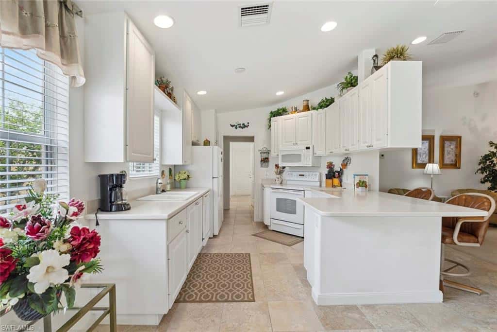 28258 Islet Trl, Bonita Springs, photo 6
