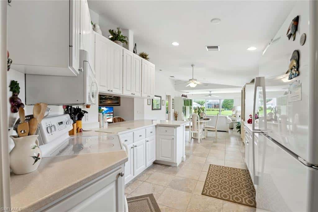 28258 Islet Trl, Bonita Springs, photo 4