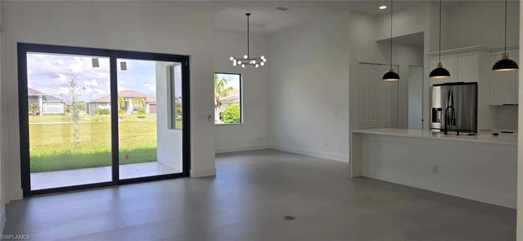 1032 33rd Pl, Cape Coral, photo 6