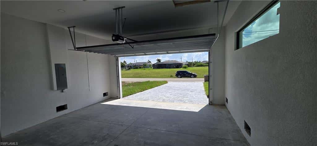 1032 33rd Pl, Cape Coral, photo 29