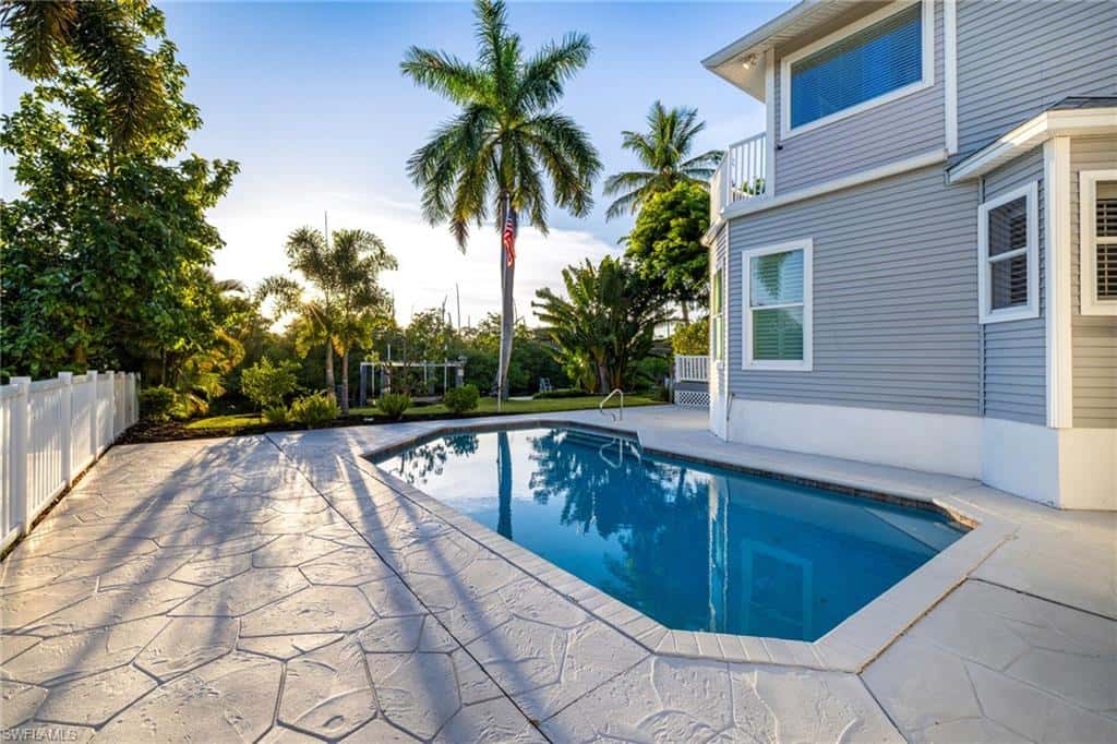 1495 Gordon River Ln, Naples, photo 41