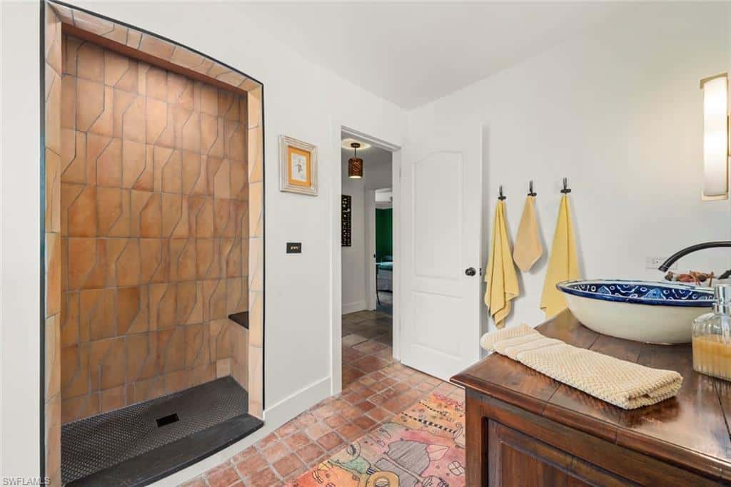 6062 Dinkins Lake Rd, Sanibel, photo 18