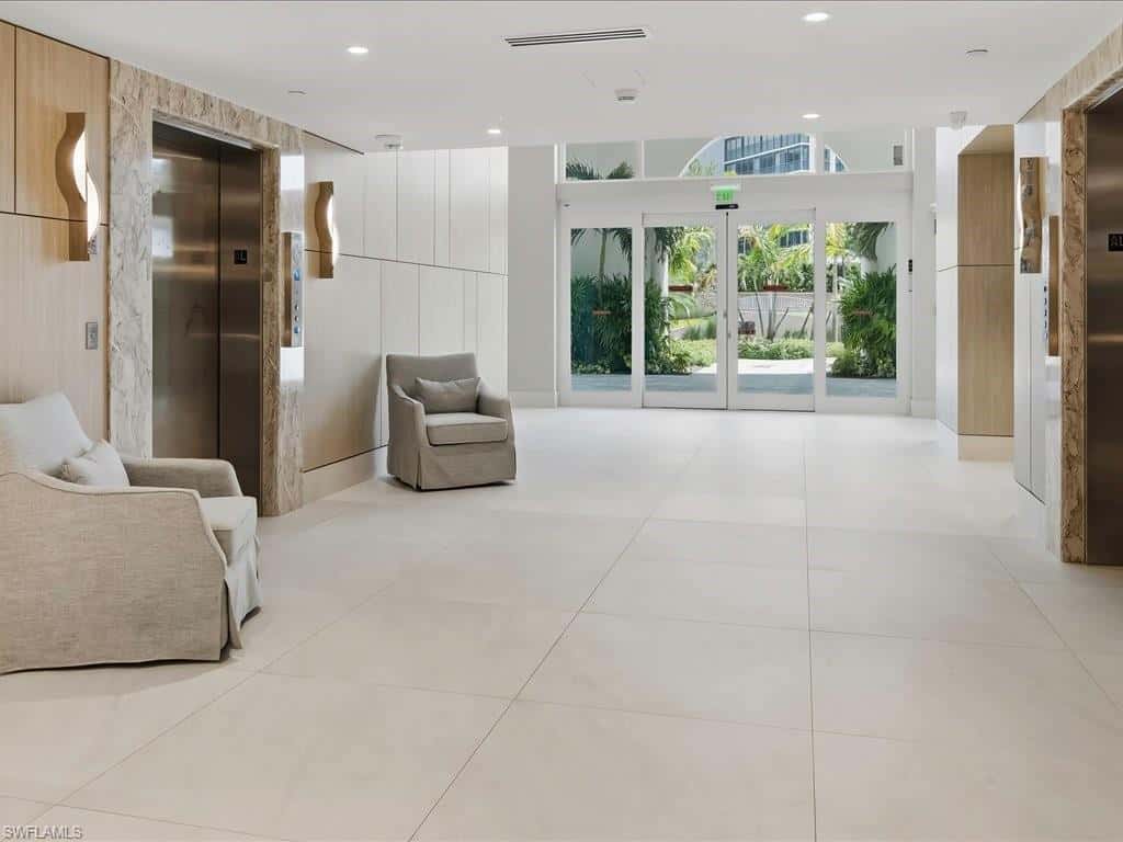 5550 Heron Point Dr #402, Naples, photo 30