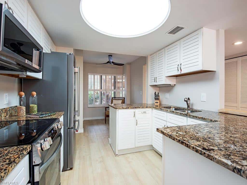 6710 Pelican Bay Blvd #412, Naples, photo 4