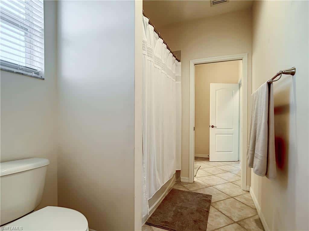 8359 Laurel Lakes Blvd, Naples, photo 19