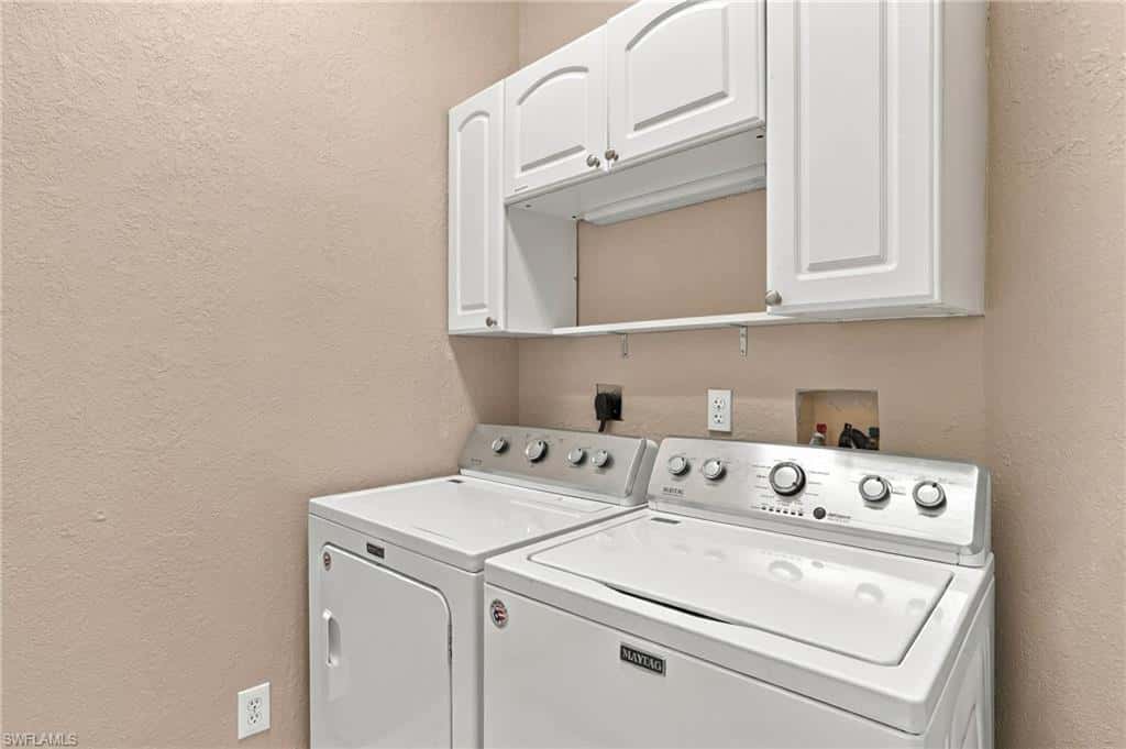 357 Harvard Ln, Naples, photo 35