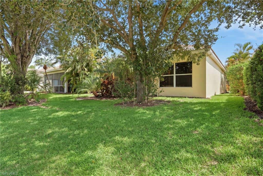 357 Harvard Ln, Naples, photo 39