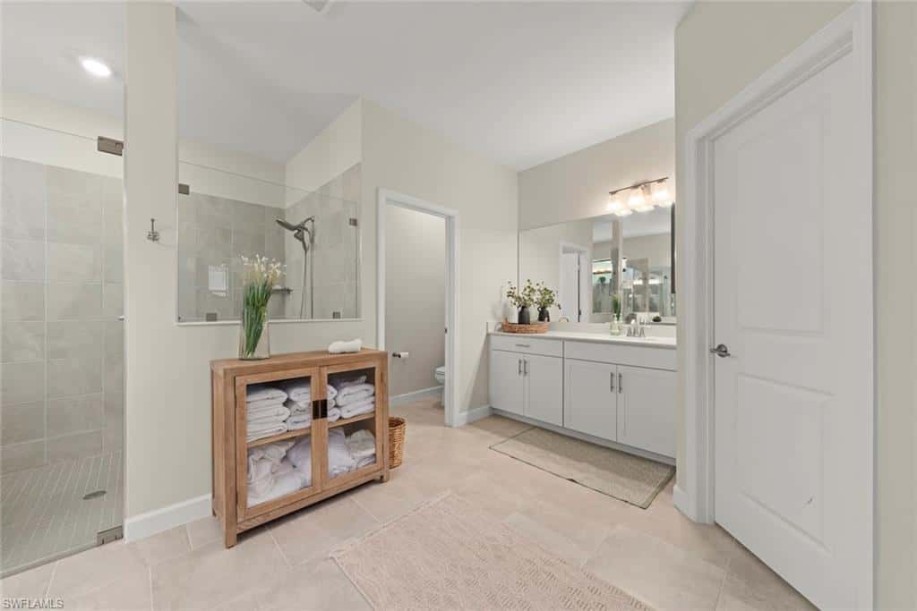 19070 Hinkley Dr, Estero, photo 22