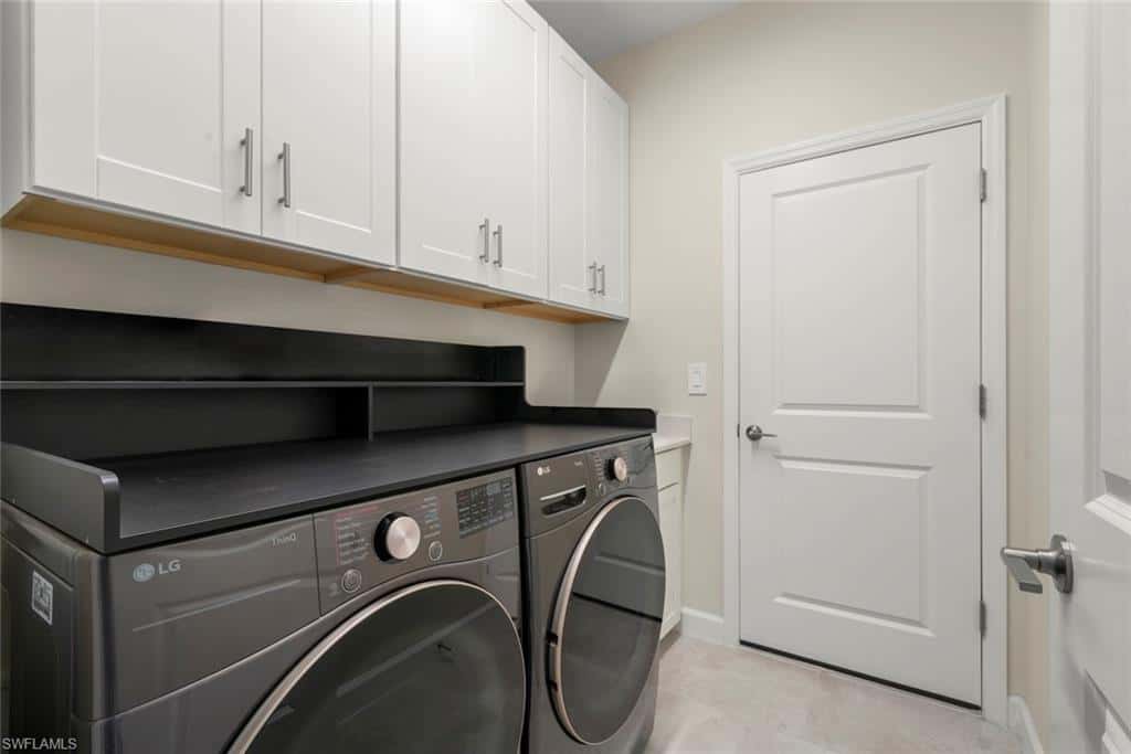 19070 Hinkley Dr, Estero, photo 32