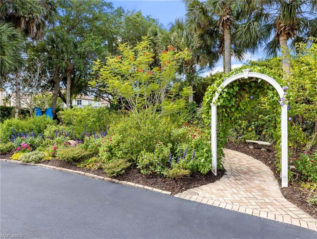 13741 Collina Ct, Estero, photo 32