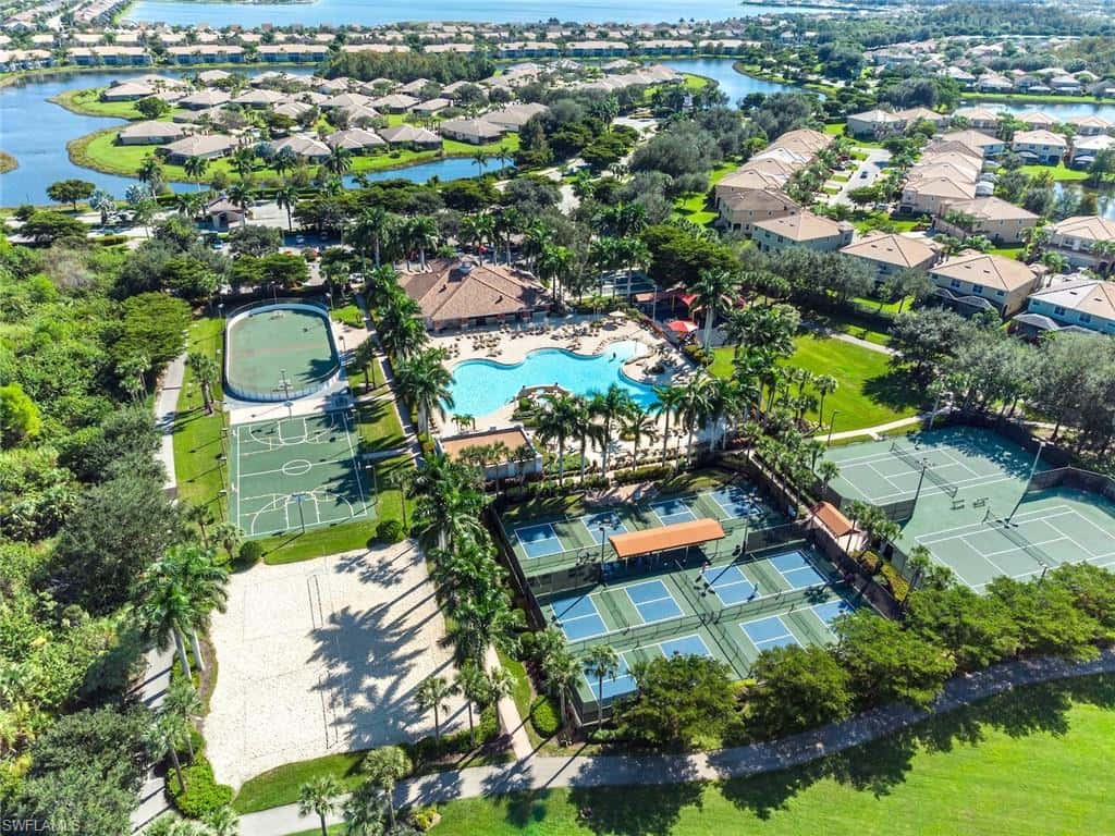 13741 Collina Ct, Estero, photo 31