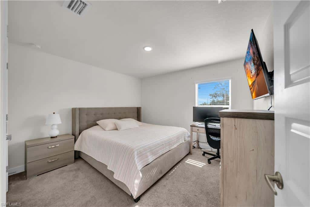 1728 Diplomat Pkwy, Cape Coral, photo 27