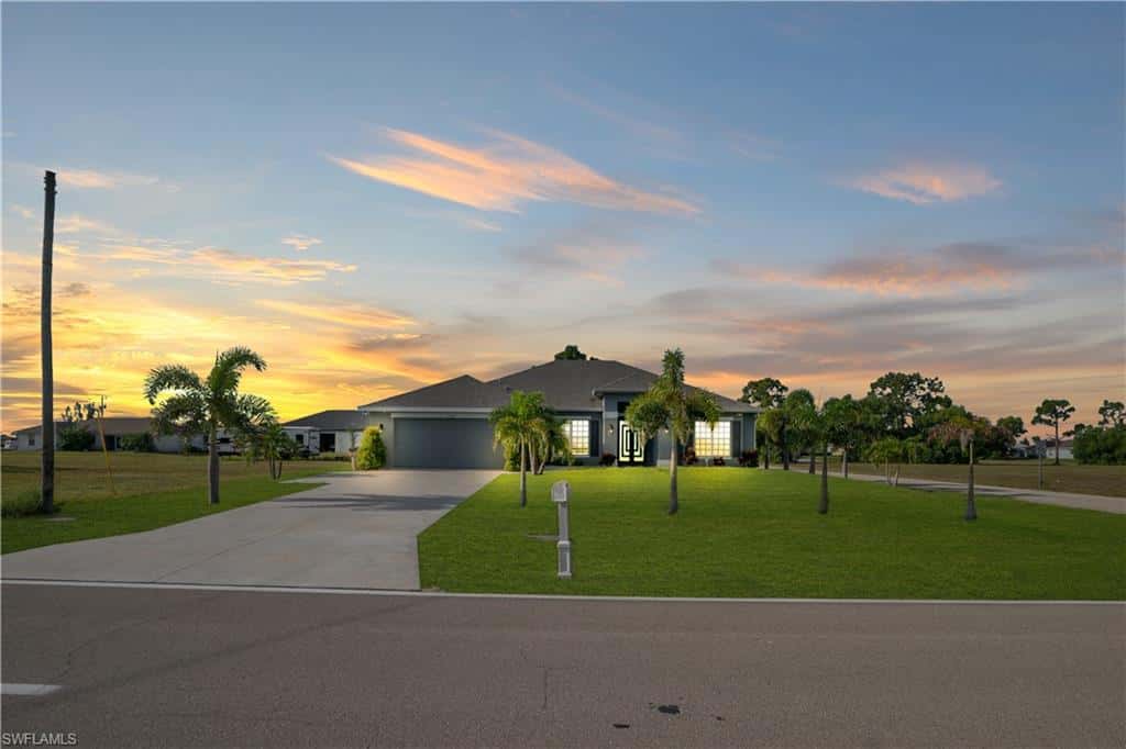 1728 Diplomat Pkwy, Cape Coral, photo 42