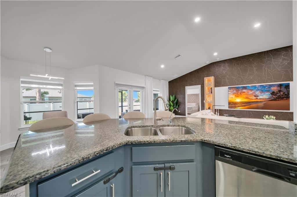 1728 Diplomat Pkwy, Cape Coral, photo 13