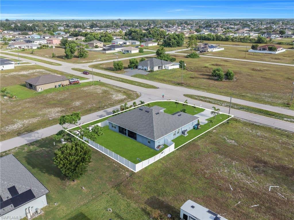 1728 Diplomat Pkwy, Cape Coral, photo 45