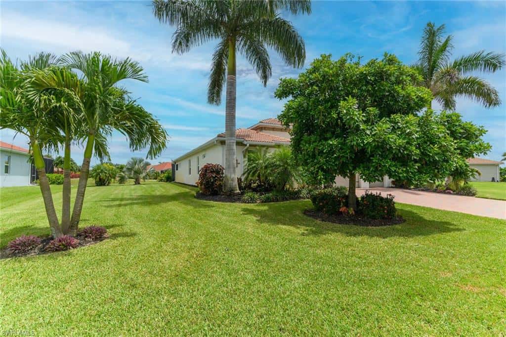18709 Lake Hammock Dr, Naples, photo 39