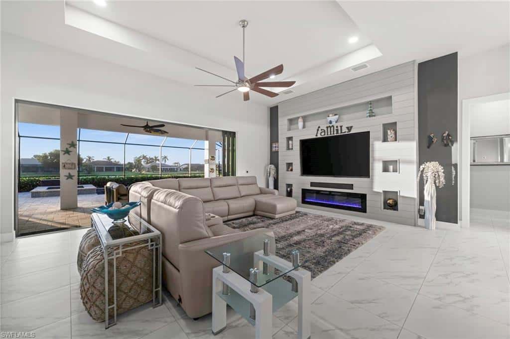 11916 Princess Grace Ct, Cape Coral, photo 12